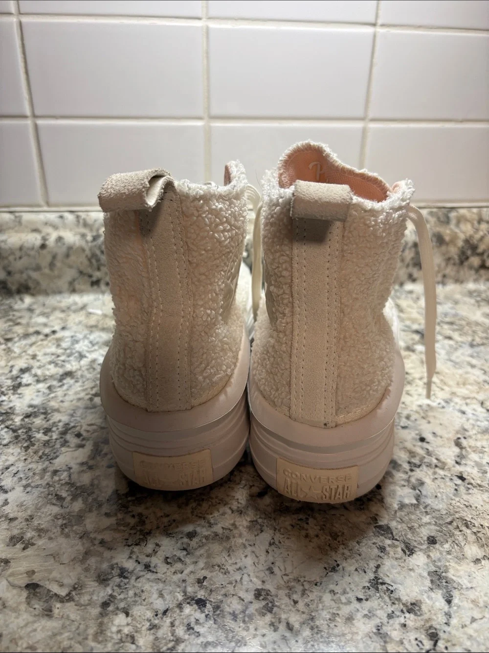 Platform Converse - Picture 3 of 7